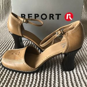 Report brand Jill dress shoe.